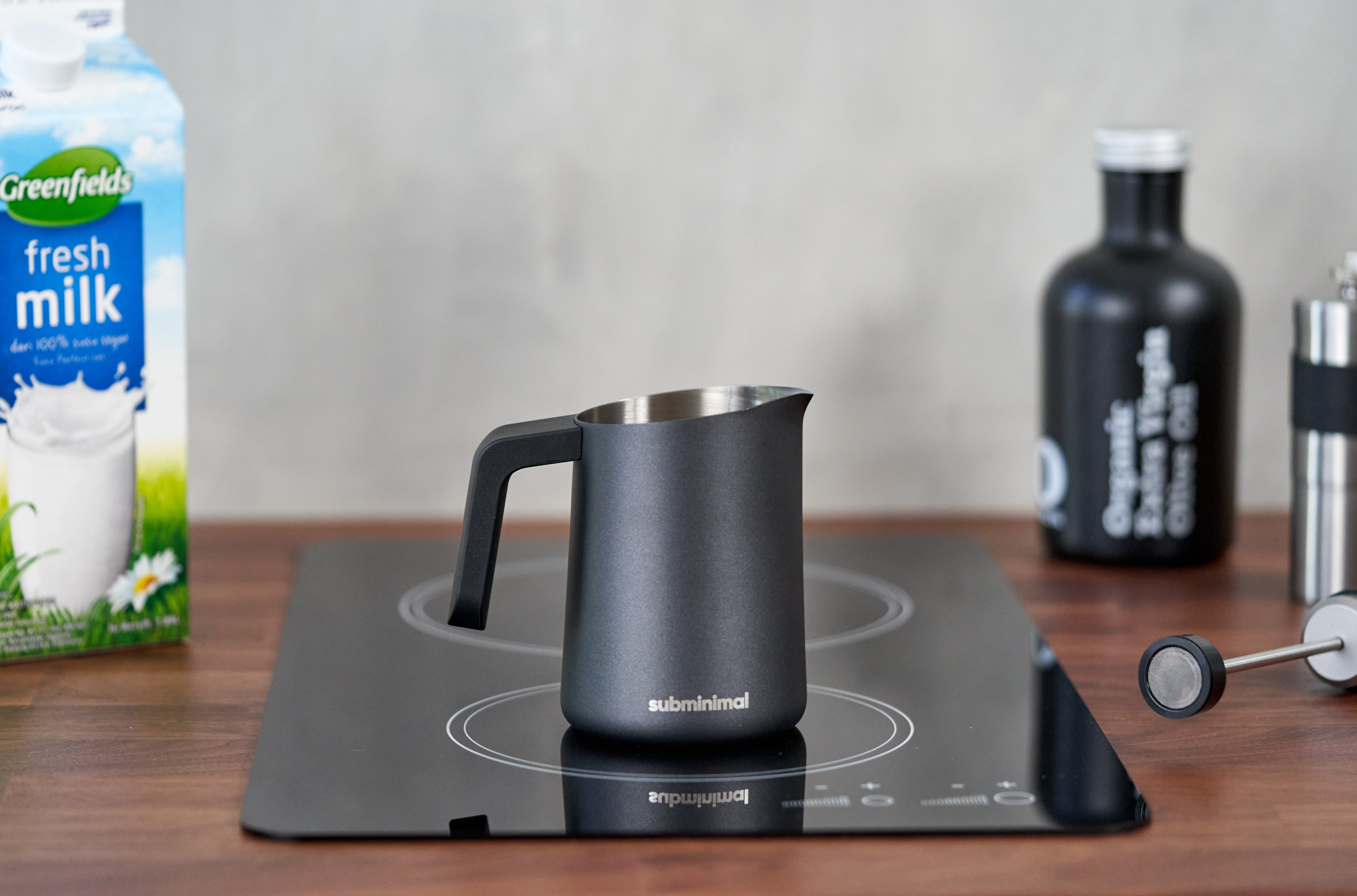 Subminimal FlowTip Milk Jug