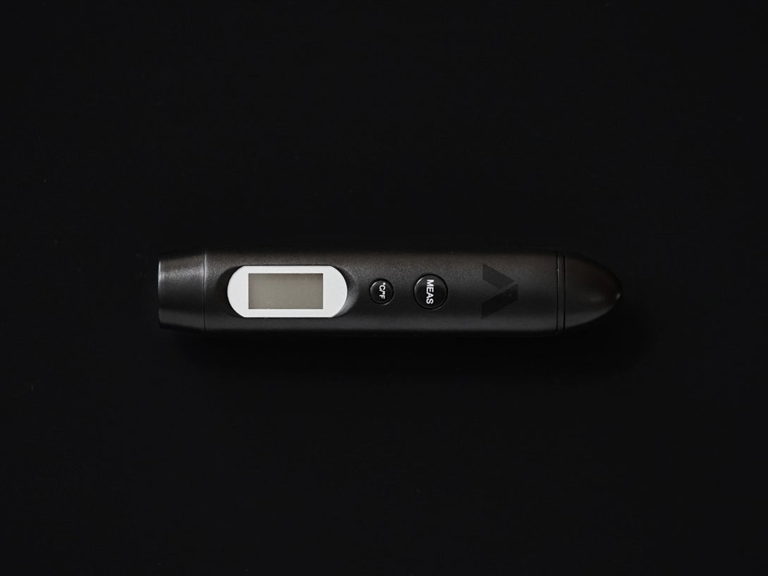 Subminimal Contactless Thermometer